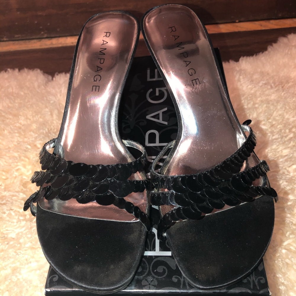 Satin mule dress shoe